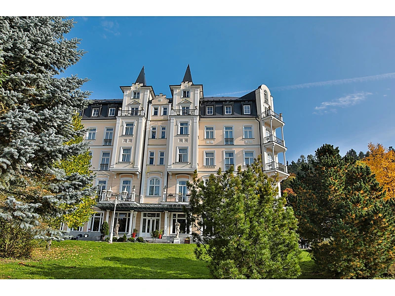 Wellness pobyt pro dva s polopenzí – Mariánské Lázně